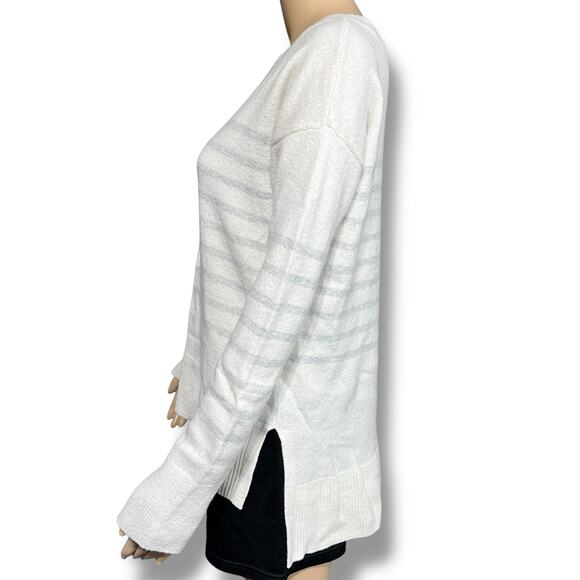 GAP Womens Pullover Knit Sweater Striped Wool Blend Long Sleeve White Gray - Picture 4 of 7